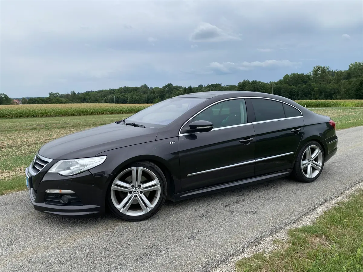 Volkswagen Passat Cc 2011 photo 2