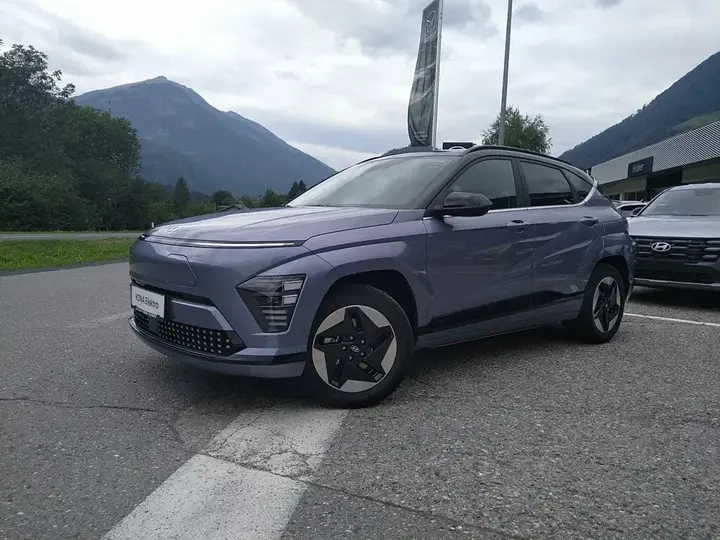 Hyundai Kona photo 2