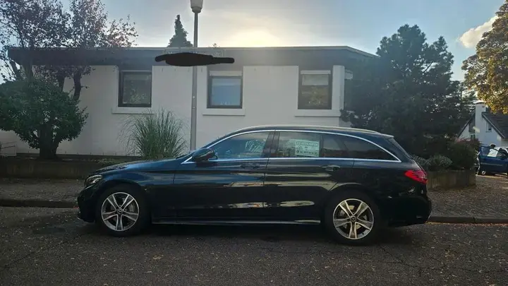 Mercedes-Benz C200