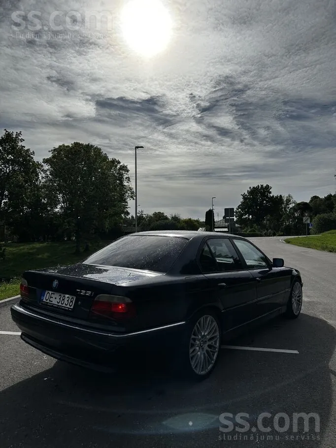 BMW 735I 1996 photo 3