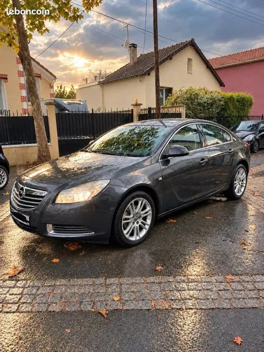 Opel Insignia 2010 photo 2
