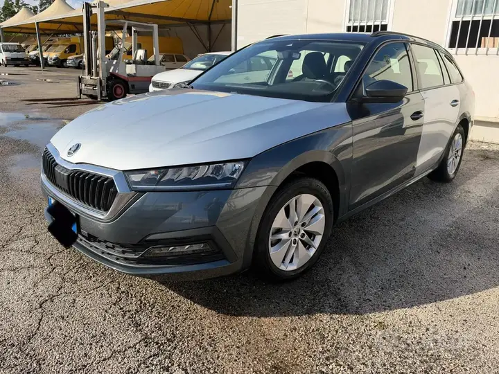 Skoda Octavia 2021 photo 3