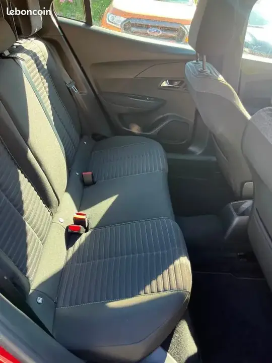 Peugeot 2008 2023 photo 5