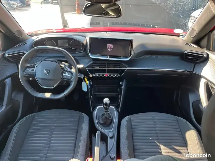 Peugeot 2008 2023 photo 4