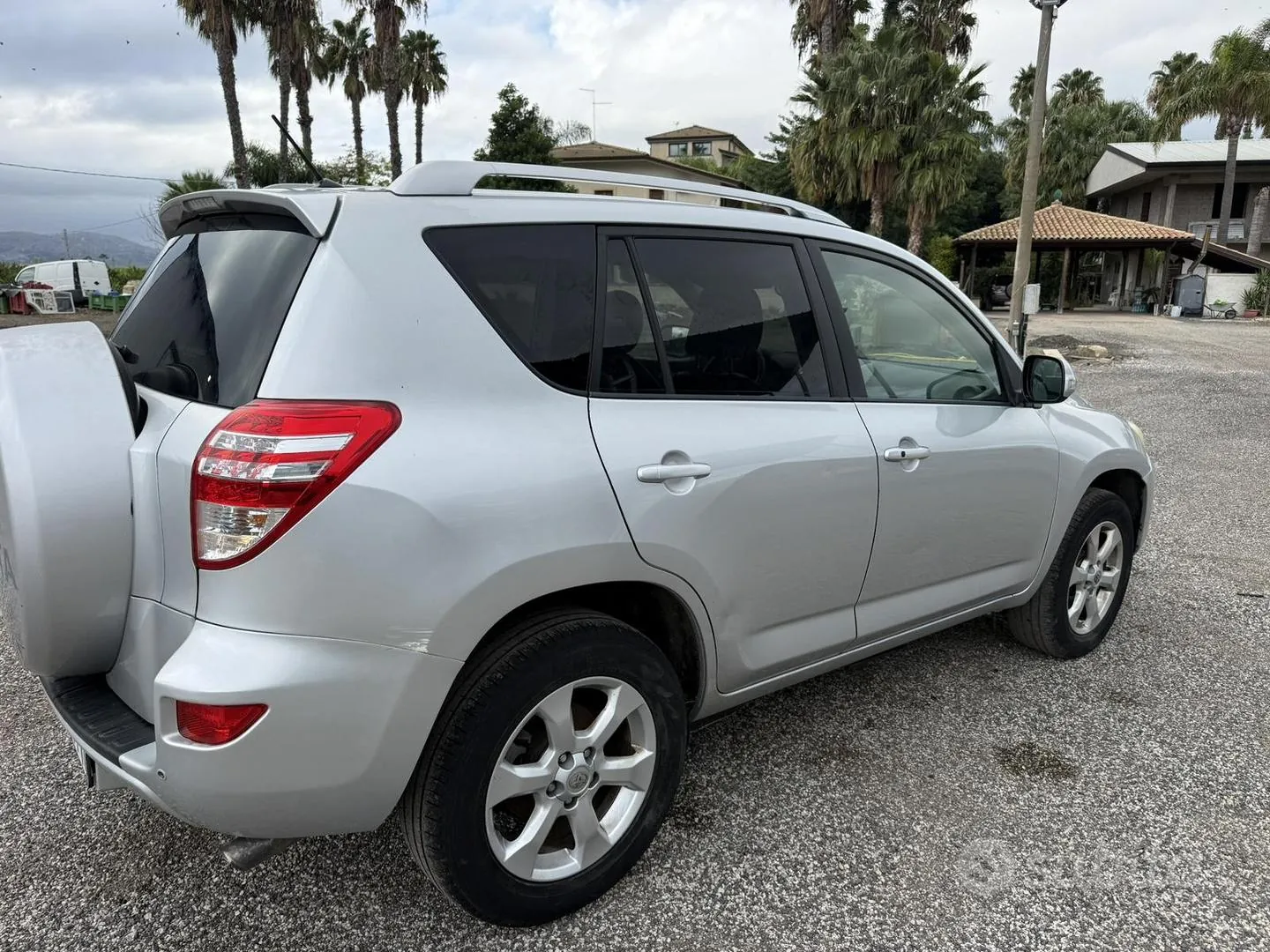 Toyota Rav4 2009 photo 2