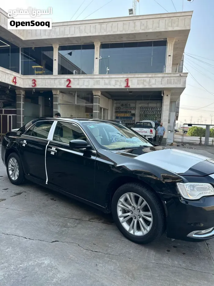 Chrysler 300 2016 photo 2