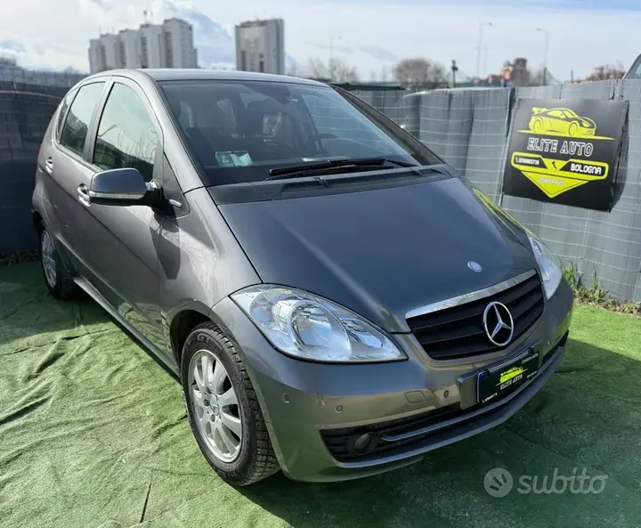 Mercedes-Benz A160 2009 photo 2