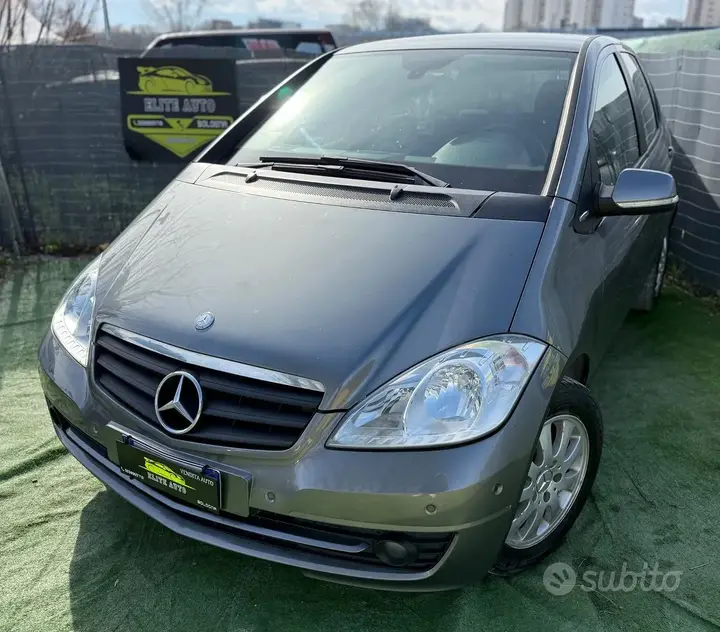 Mercedes-Benz A160