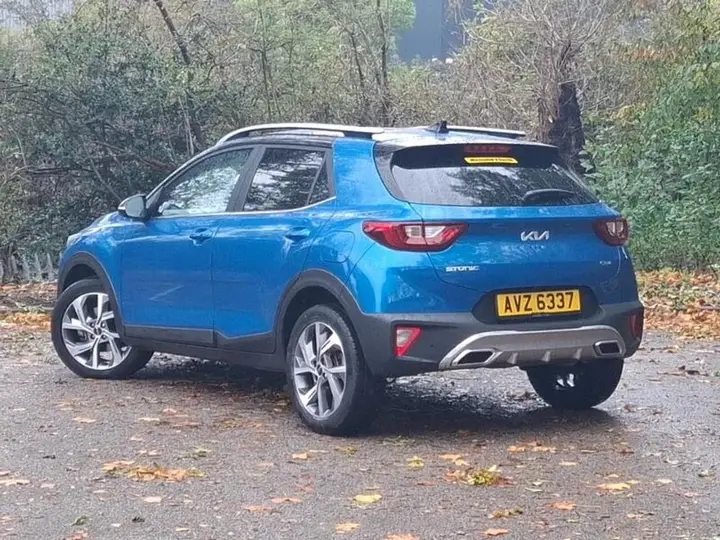 Kia Stonic 2023 photo 2