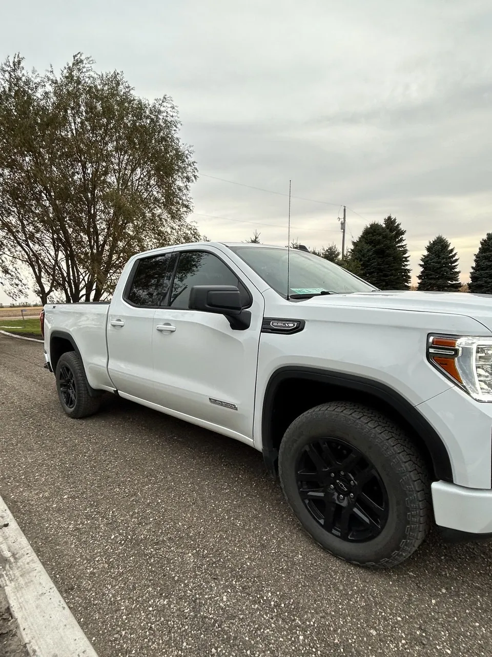 GMC Sierra 1500 2021 photo 2