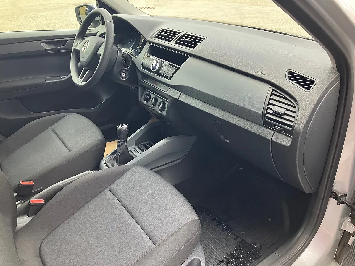 Skoda Fabia 2018 photo 3