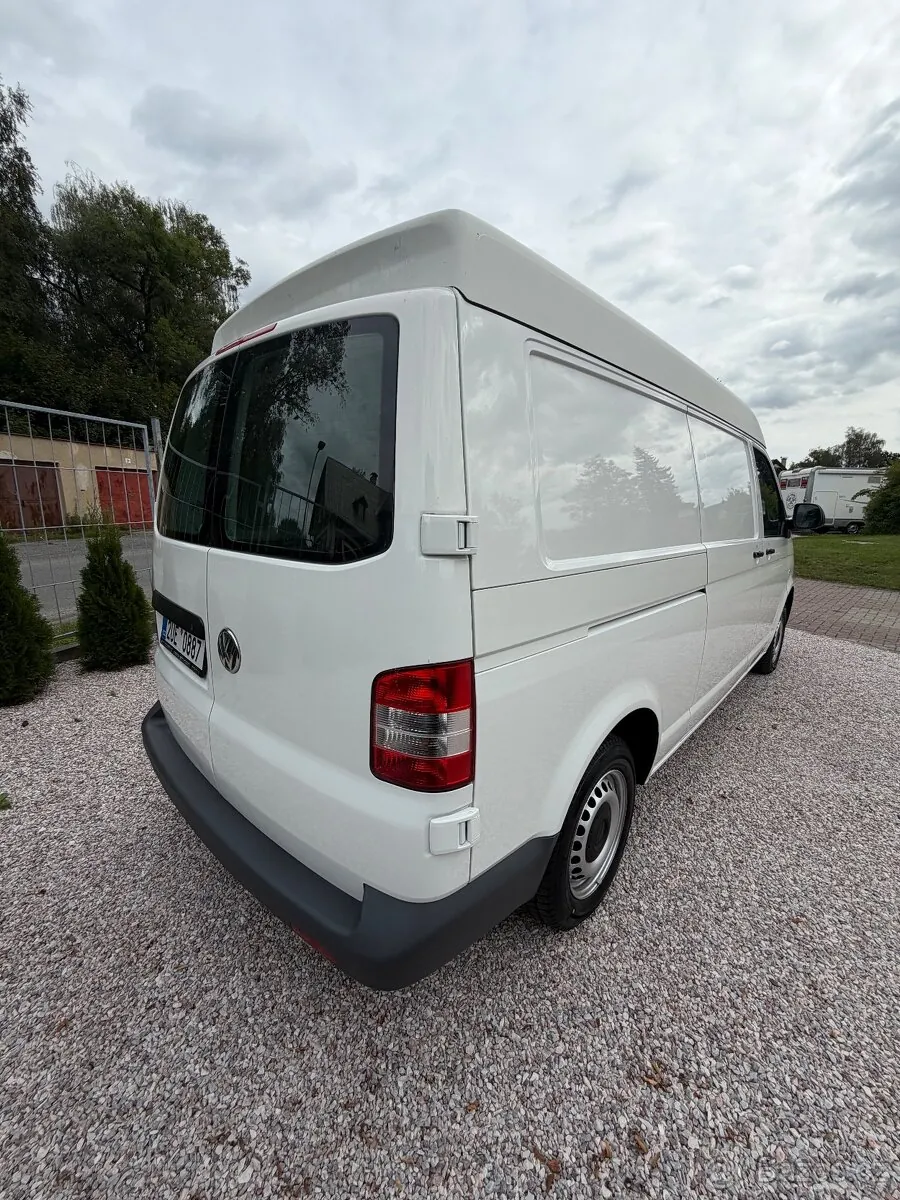 Volkswagen T5 Transporter 2011 photo 3