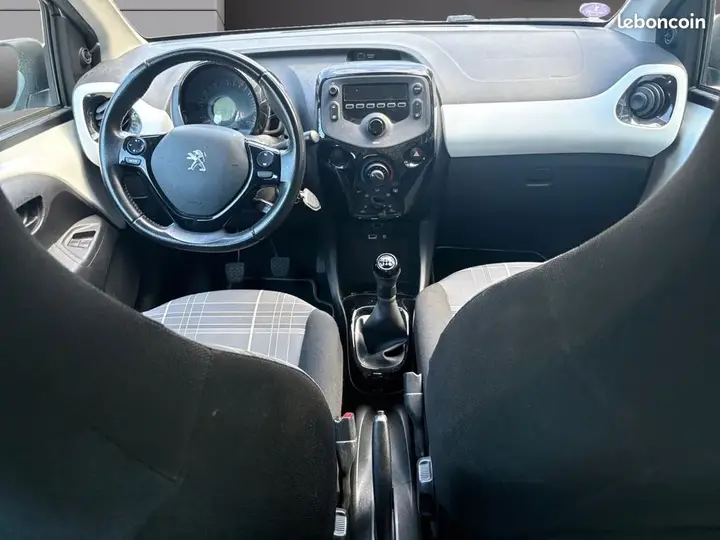 Peugeot 108 2017 photo 2