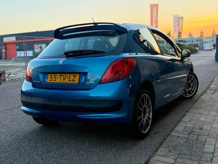 Peugeot 207 2007 photo 2