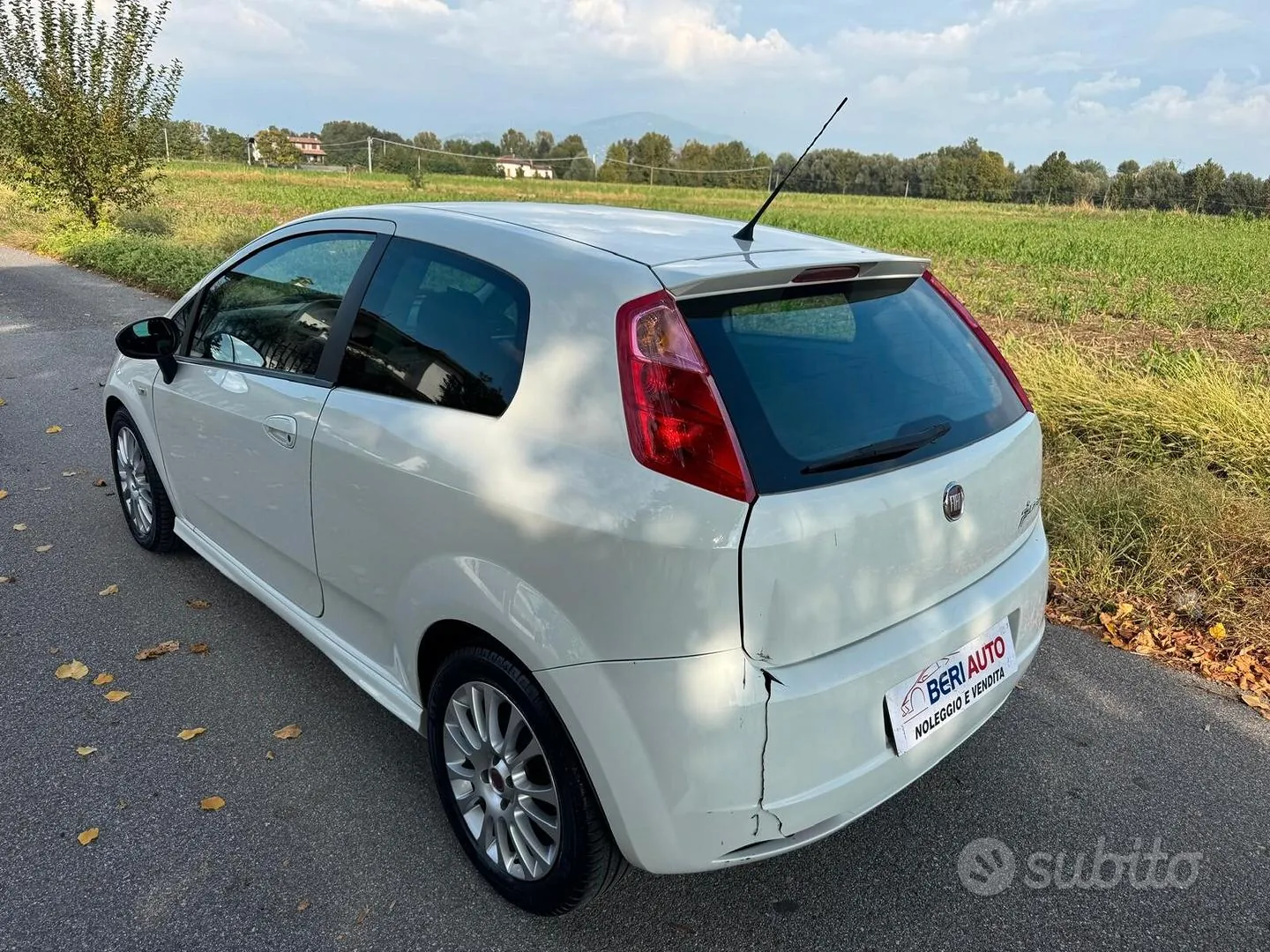 Fiat Grande Punto 2009 photo 3