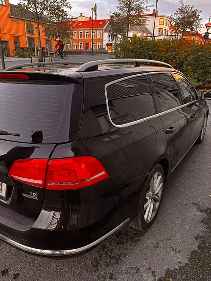 Volkswagen Passat 2011 photo 3