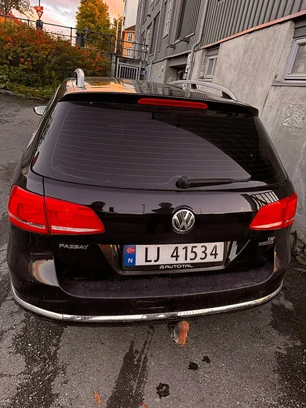 Volkswagen Passat 2011 photo 2
