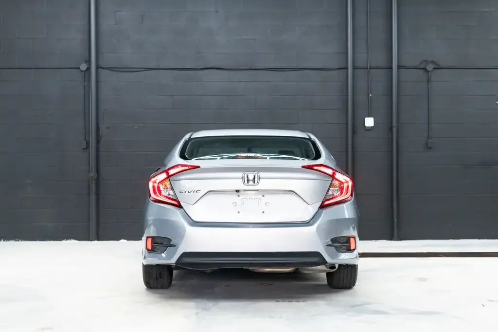 Honda Civic 2018 photo 4