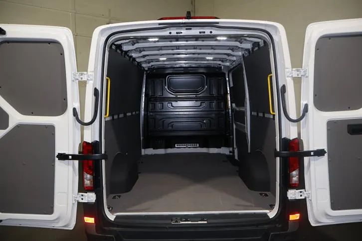 Volkswagen Crafter 2024 photo 3