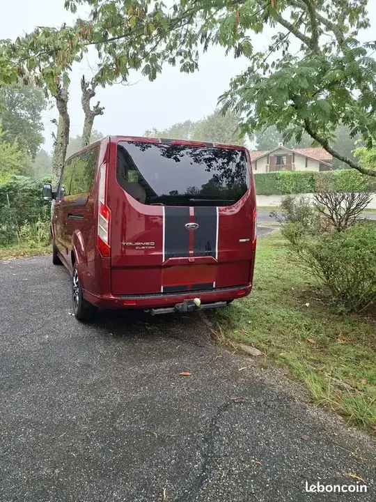 Ford Tourneo Custom 2022 photo 2