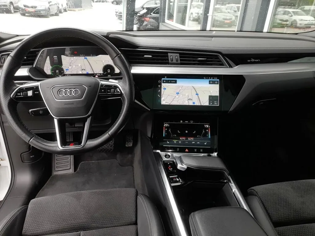 Audi E-Tron 2021 photo 3