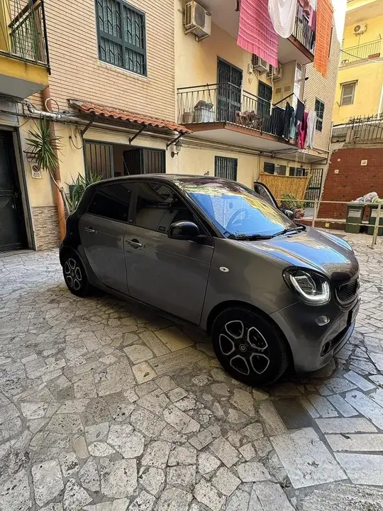 Smart Forfour 2017 photo 2