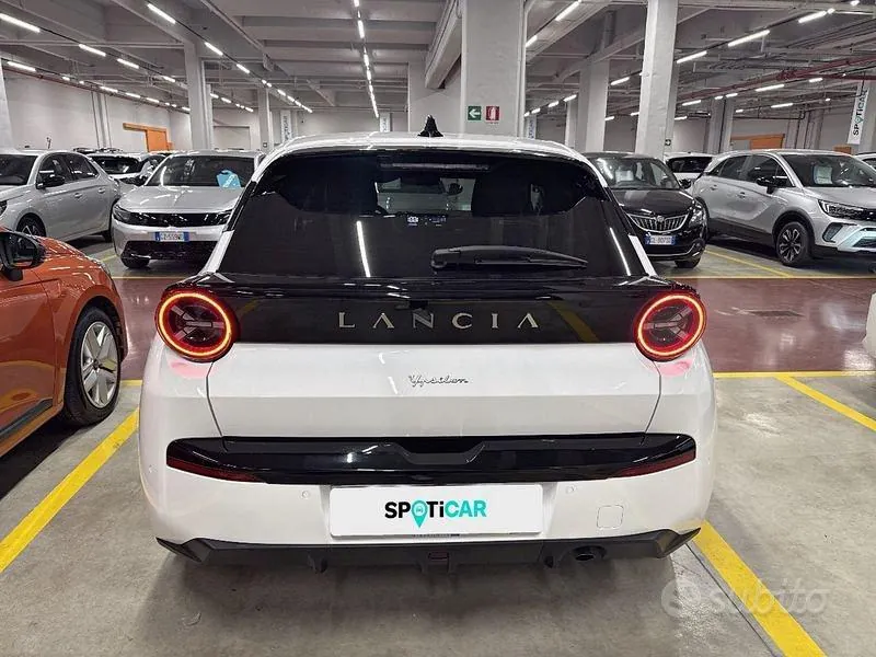 Lancia Ypsilon 2024 photo 4