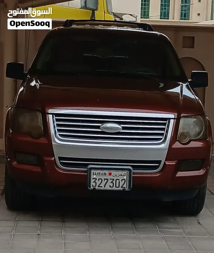 Ford Explorer 2010 photo 2