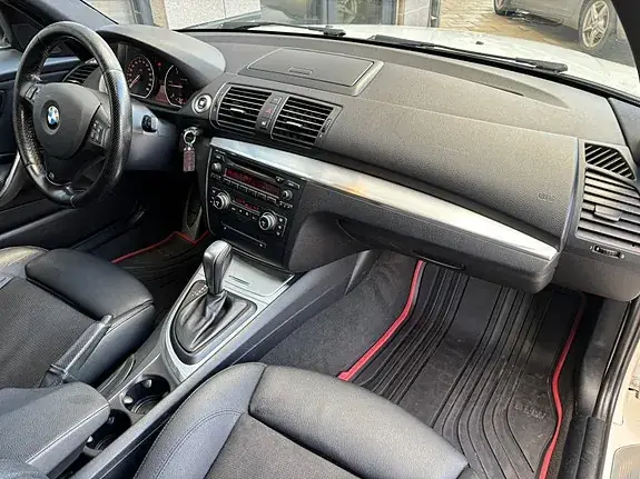 BMW 120D 2009 photo 5