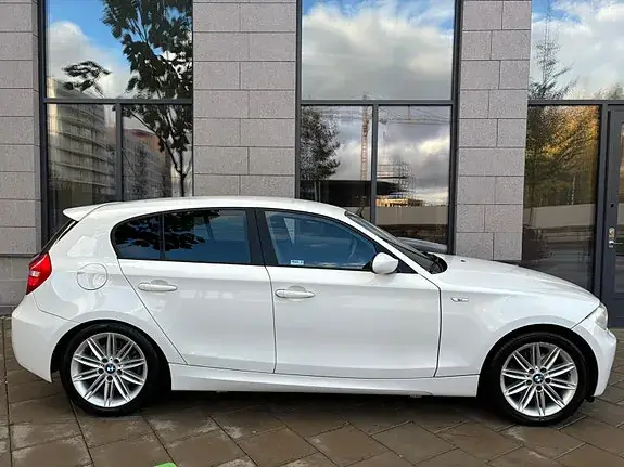 BMW 120D 2009 photo 2