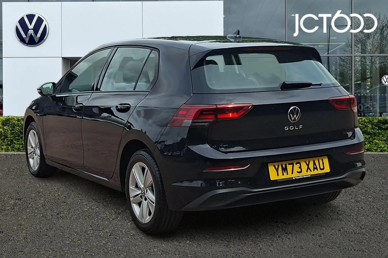 Volkswagen Golf 2024 photo 3