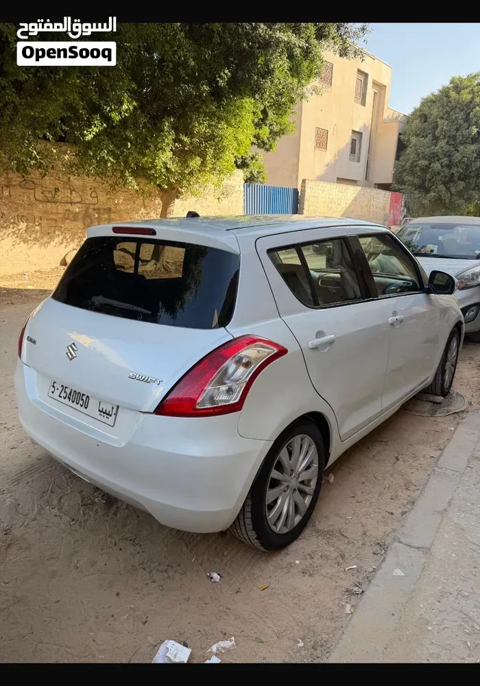 Suzuki Swift 2014 photo 3