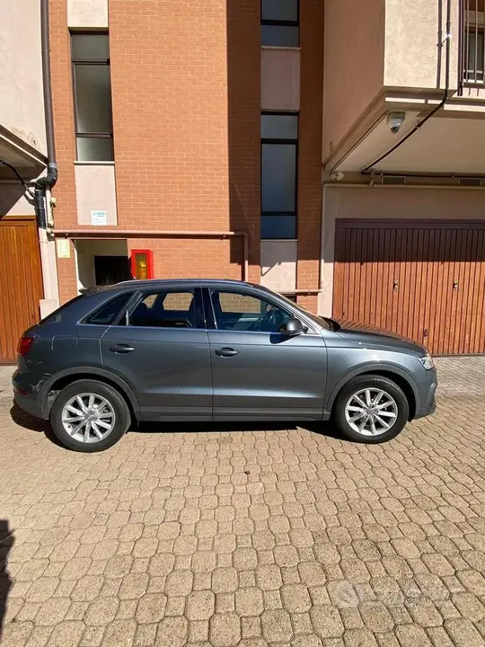 Audi Q3 2017 photo 2