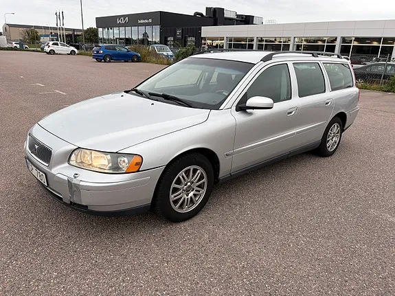 Volvo V70 2006 photo 2
