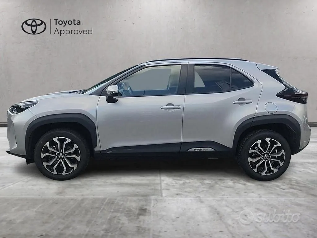 Toyota Yaris Cross 2023 photo 3