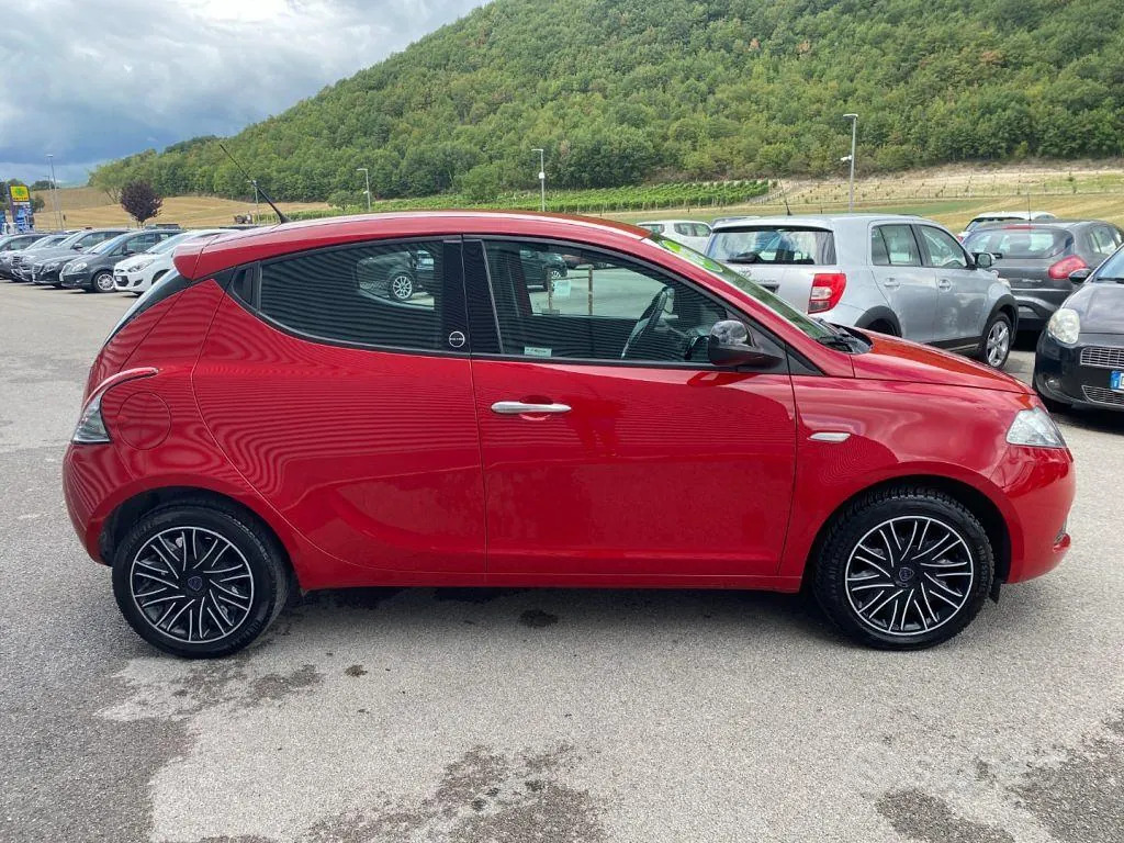 Lancia Ypsilon 2018 photo 4