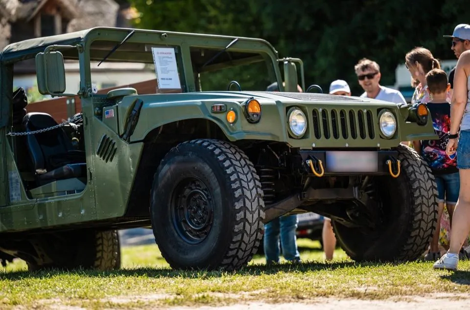 Hummer H1