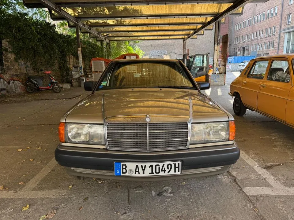 Mercedes-Benz 190D