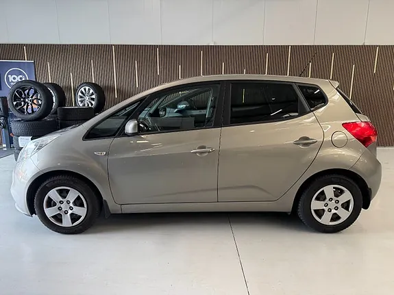 Kia Venga 2016 photo 3