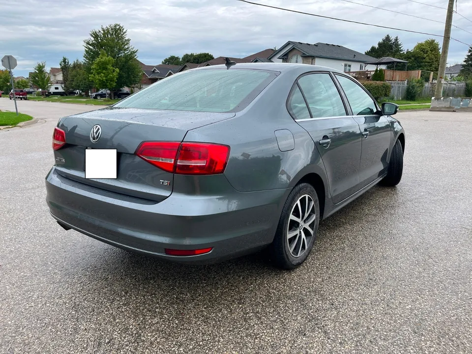 Volkswagen Jetta 2015 photo 2