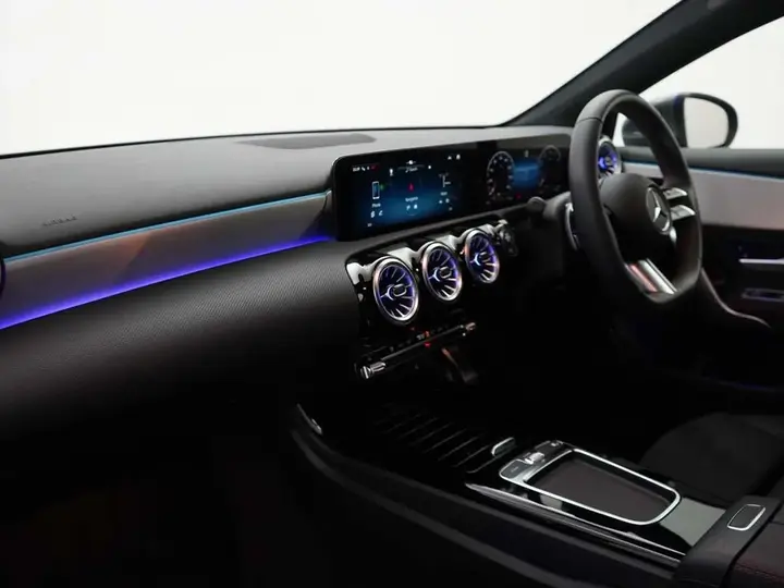 Mercedes-Benz A-Class 2024 photo 3