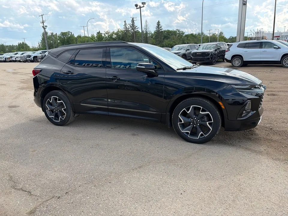 Chevrolet Blazer 2021 photo 3