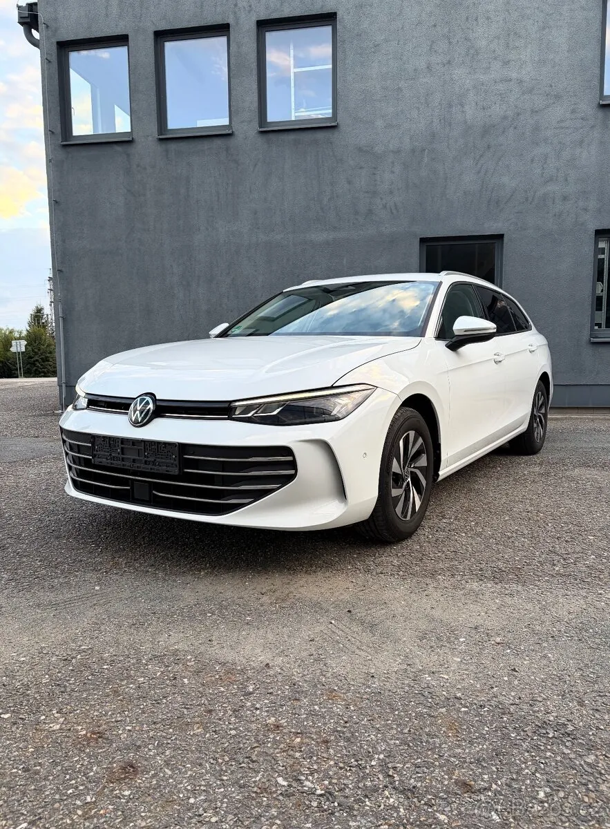 Volkswagen Passat 2025 photo 2
