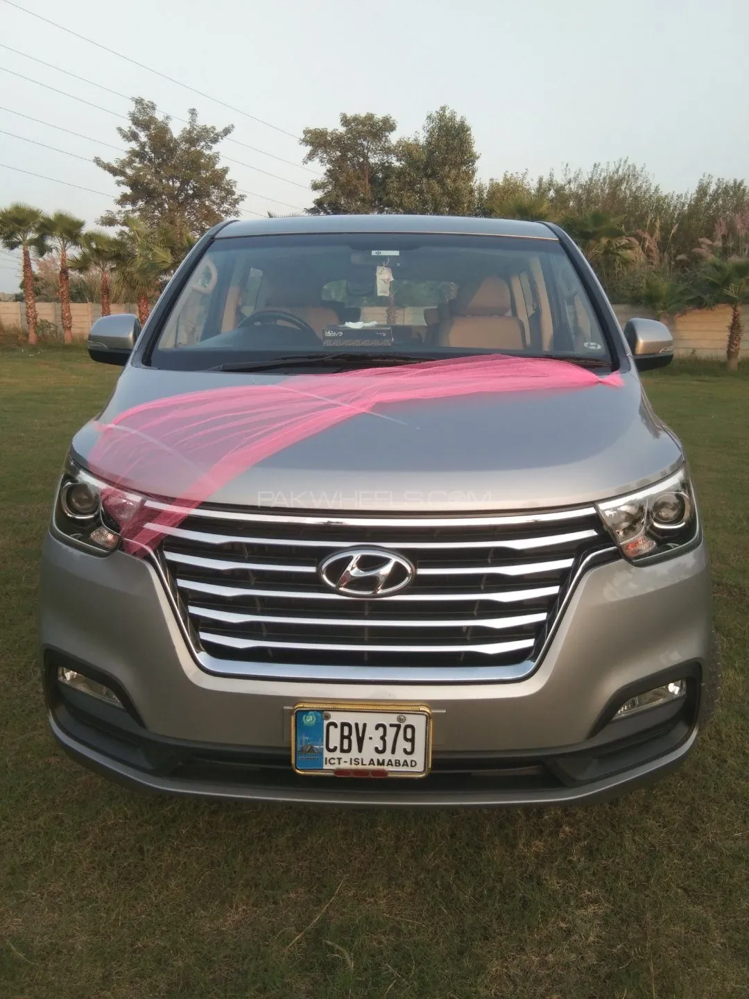 Hyundai Grand Starex