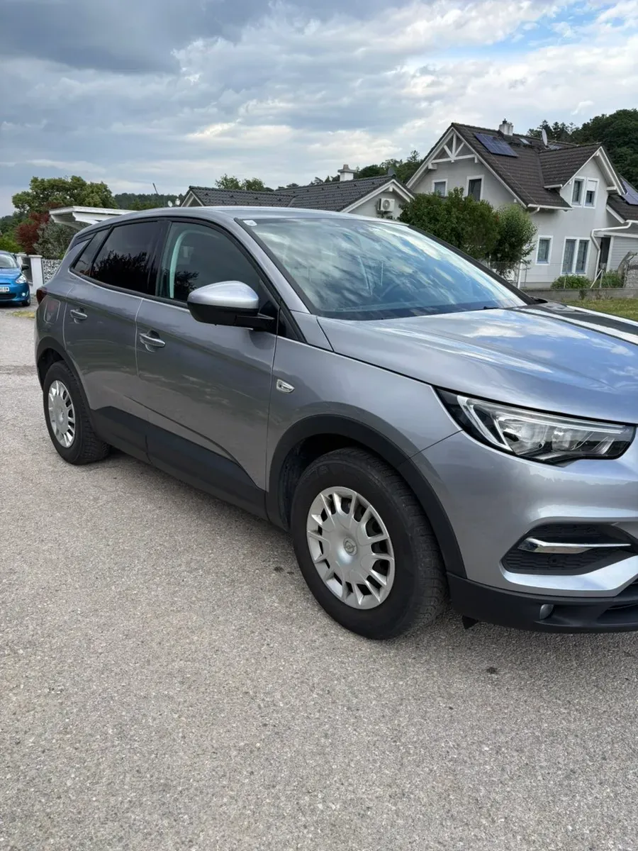 Opel Grandland X 2018 photo 2