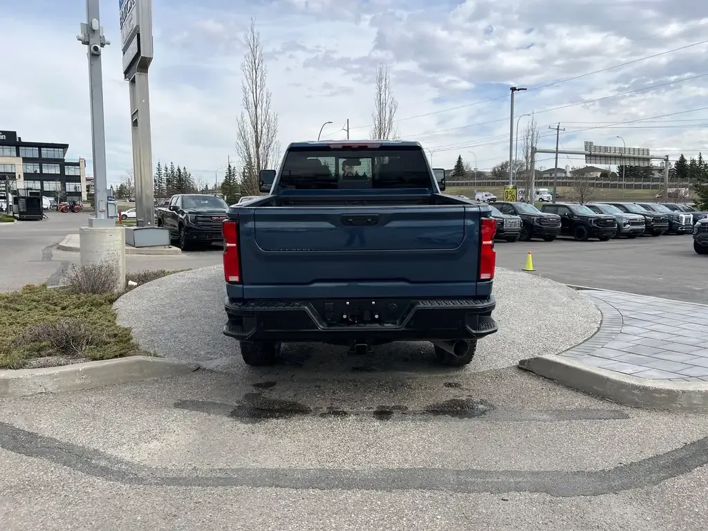 Chevrolet Silverado 3500 2026 photo 4