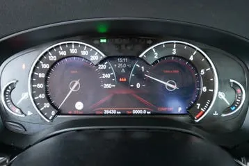 BMW 5 Series 2019 photo 2