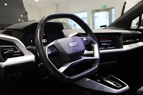 Audi Q4 E-Tron 2023 photo 4