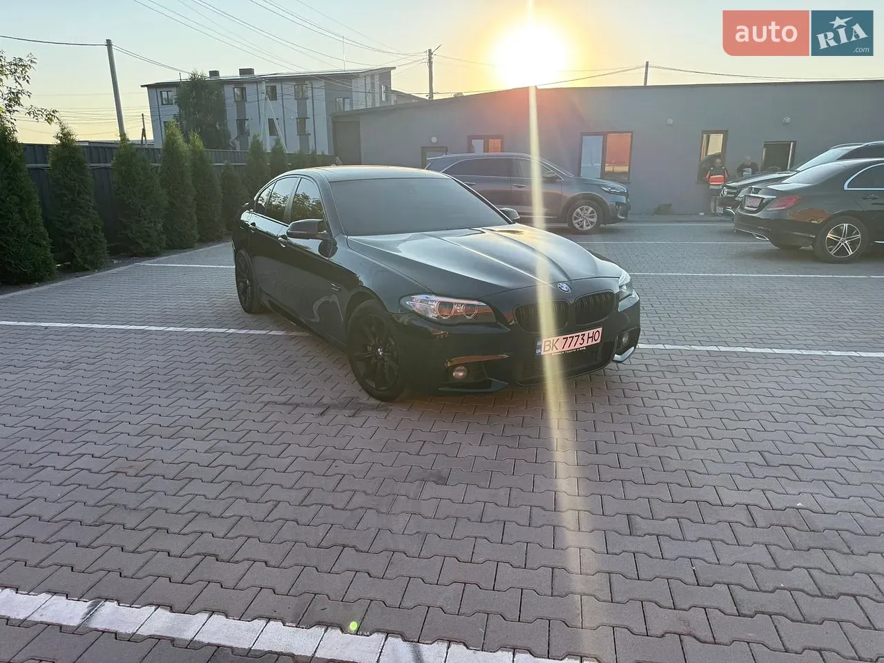 BMW 5 Series 2015 photo 2