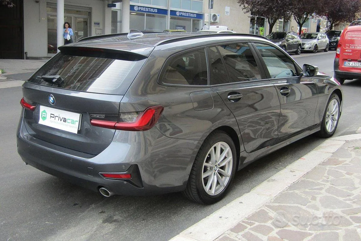 BMW 318D 2022 photo 5